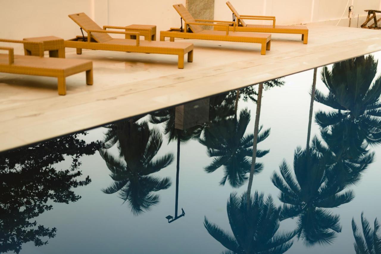 Holiday Suites Port Barton San Vicente  Buitenkant foto