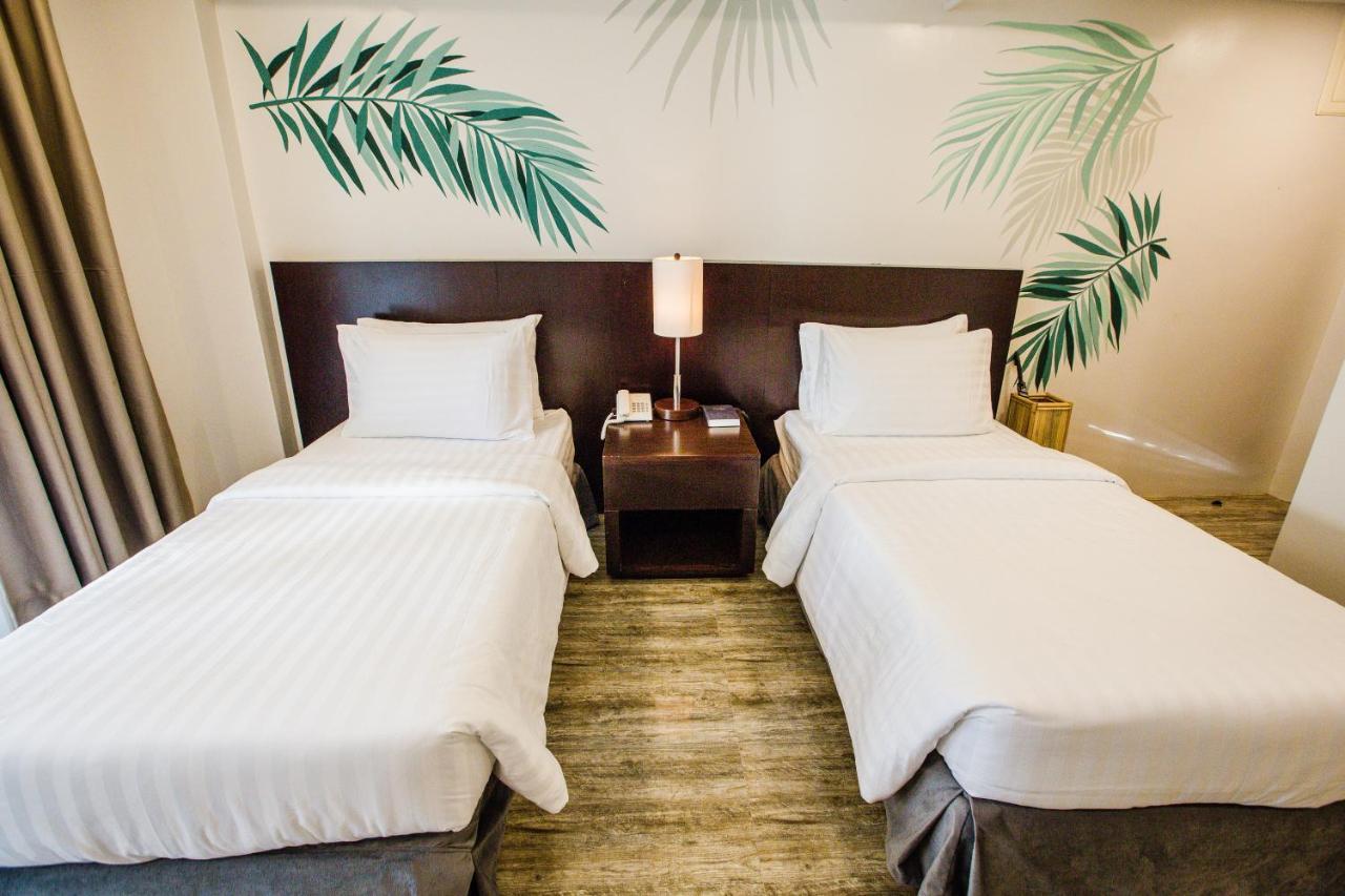 Holiday Suites Port Barton San Vicente  Buitenkant foto